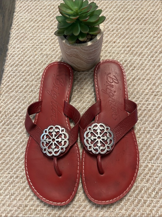 Brighton Shoes - BRIGHTON♥️ALICE Red Leather Thong SANDALS Silver Filigree Medallion Size 7.5